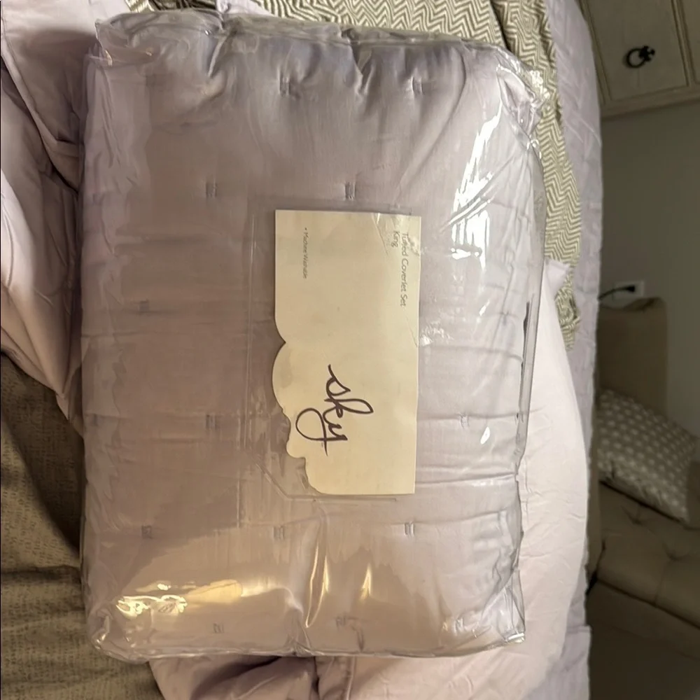 Sky Purple Comforter Set Luxurious Bedding include matching pillow shams
